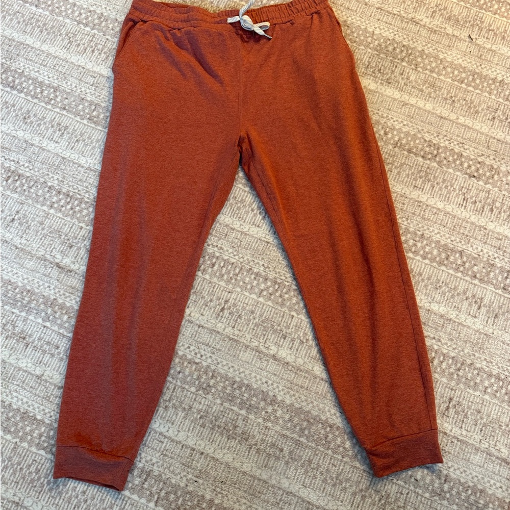 Vuori Track Pants